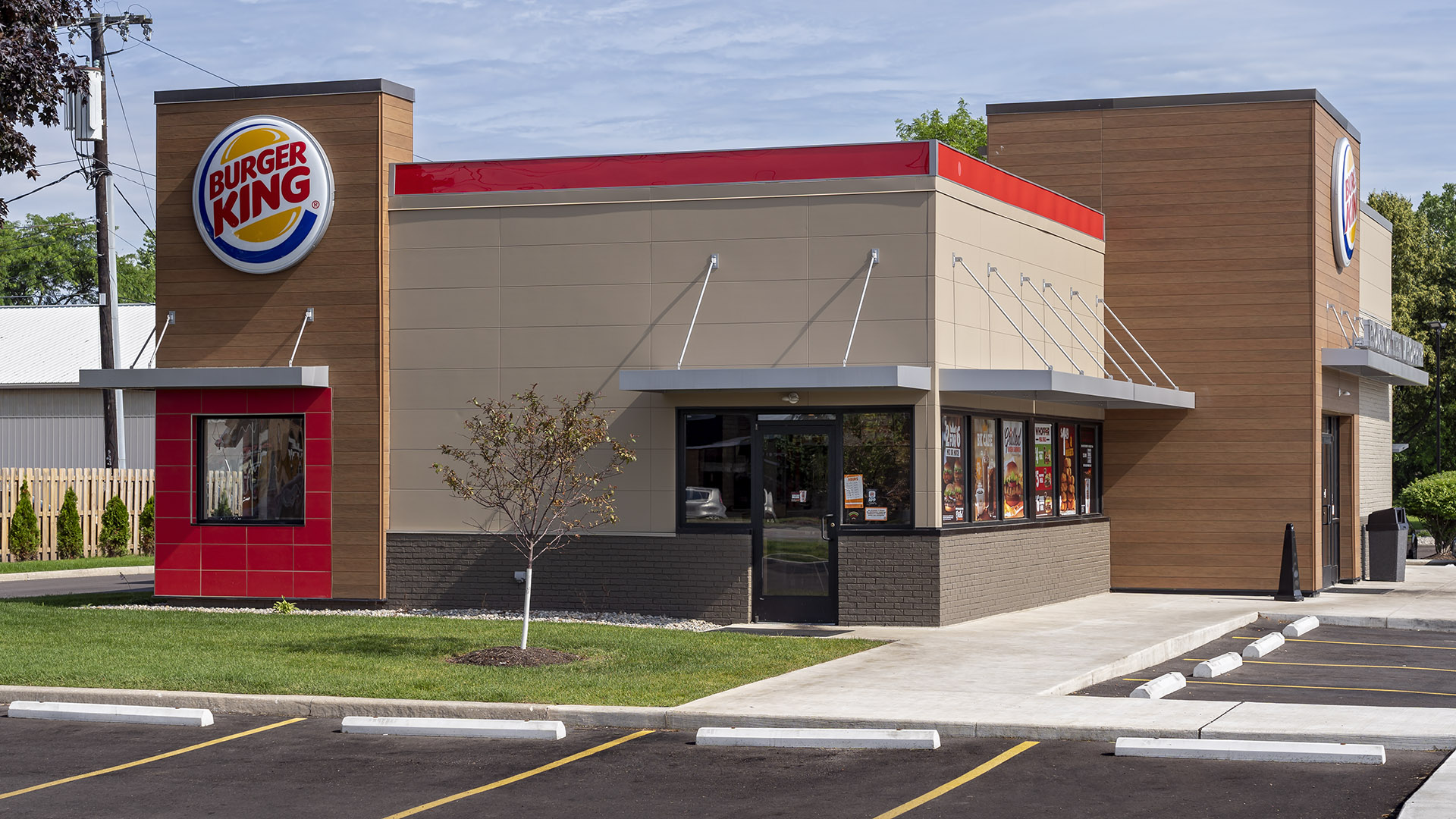 Front elevation of the Burger King commercial retail restaurant building by Miller Diversified Construction